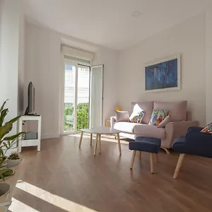 Rd Aparcamiento Incluido Triana Luminoso Comodo 2bd 2bth Appartement